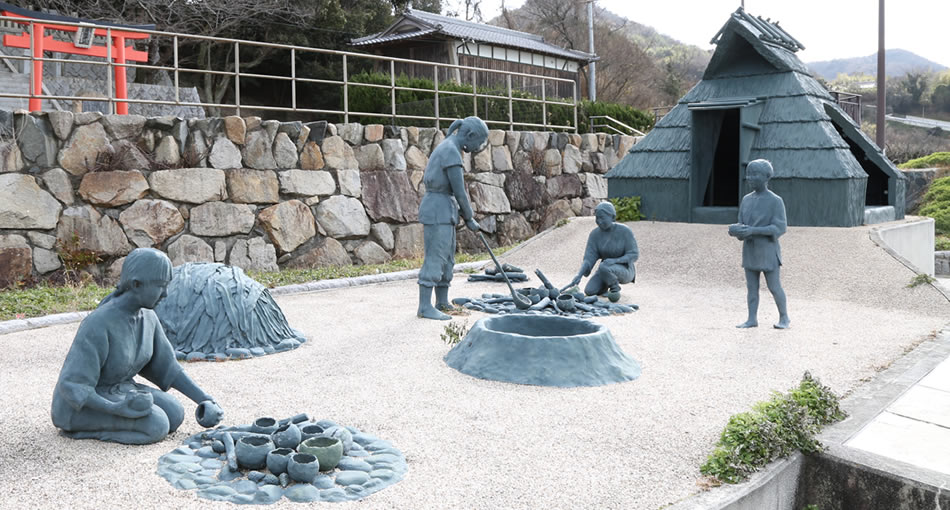 Site archéologique du sanctuaire shintoïste de Kifune Jinja– Aspect des poteries de fabrication de sel faites par les Ama